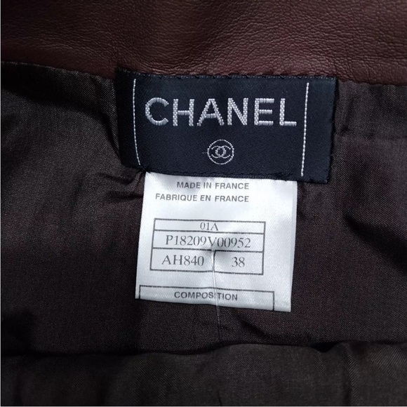 New CHANEL Brown Lambskin and Silk Wrap Skirt - Picture 5 of 11